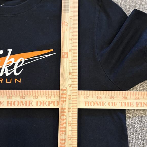 Nike Run Men's The Nike Tee T-Shirt, Medium - Black short sleeve orange swoosh - Picture 2 of 7